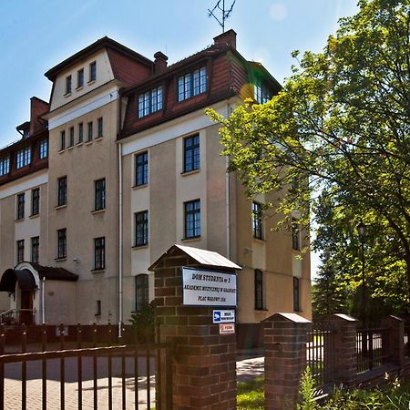 Ds Cztery Pory Roku Hostel Gdansk Exterior photo
