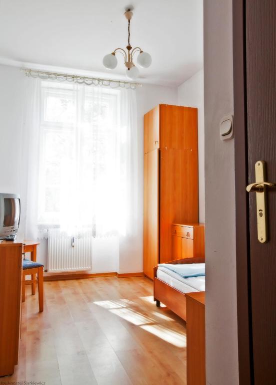 Ds Cztery Pory Roku Hostel Gdansk Room photo
